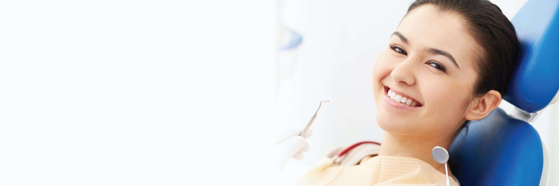 woman at the dental clinic in highgate hill